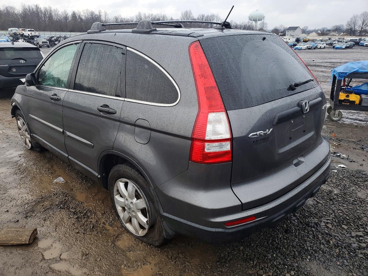 2011 HONDA CR-V SE photo 2