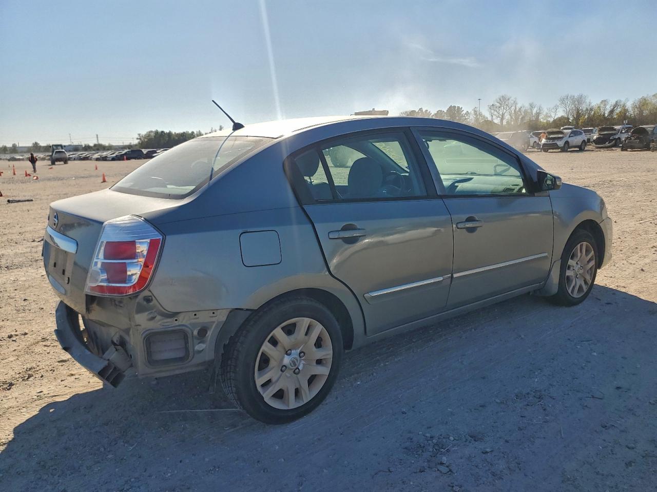 2010 NISSAN SENTRA 2.0 photo 3