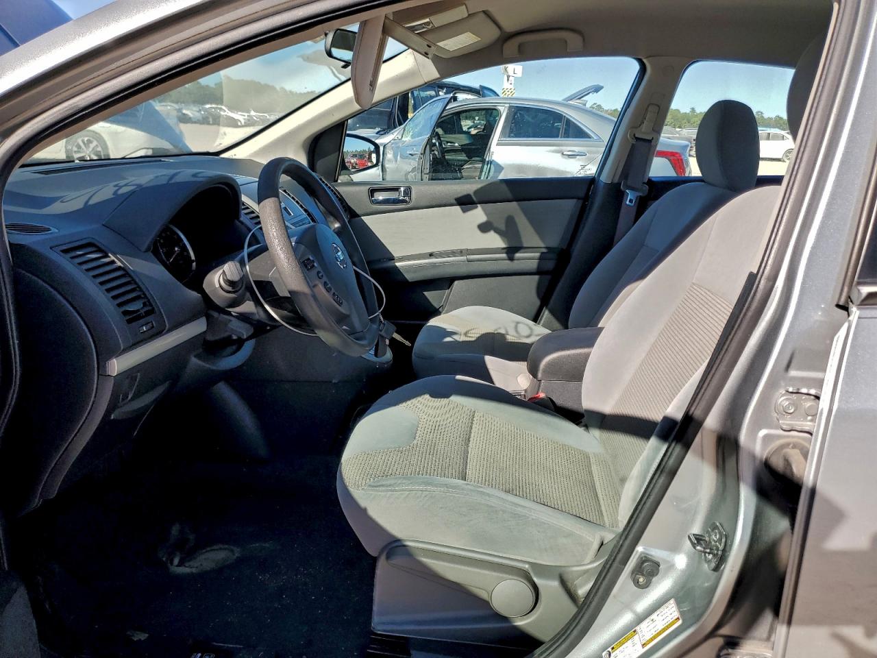 2010 NISSAN SENTRA 2.0 photo 7