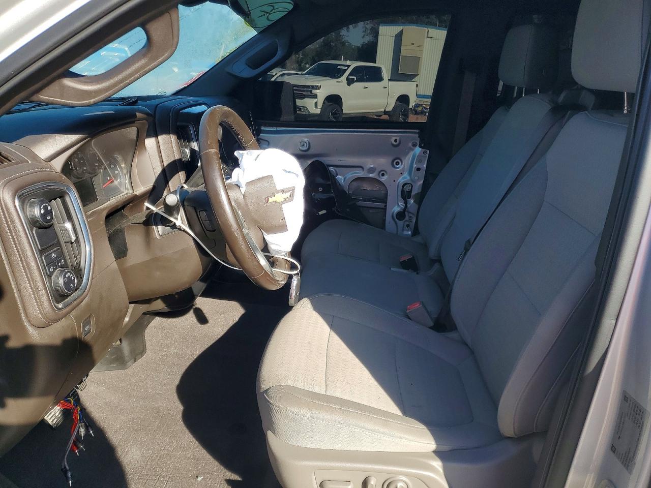 2019 CHEVROLET SILVERADO C1500 LT photo 7