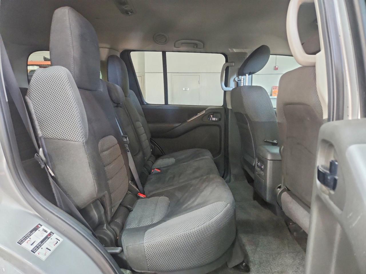 2012 NISSAN PATHFINDER S photo 11