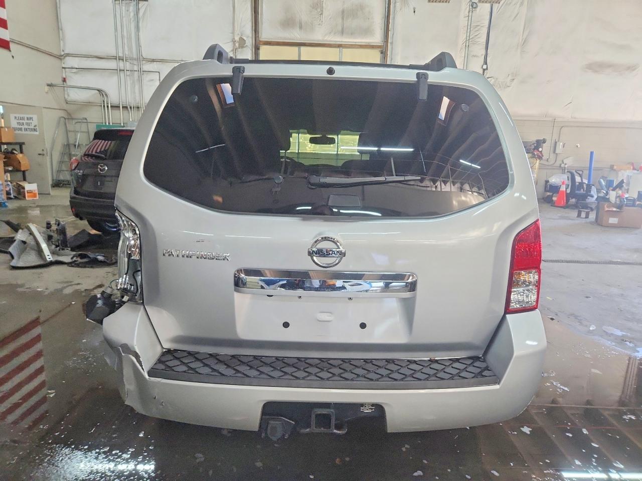2012 NISSAN PATHFINDER S photo 6