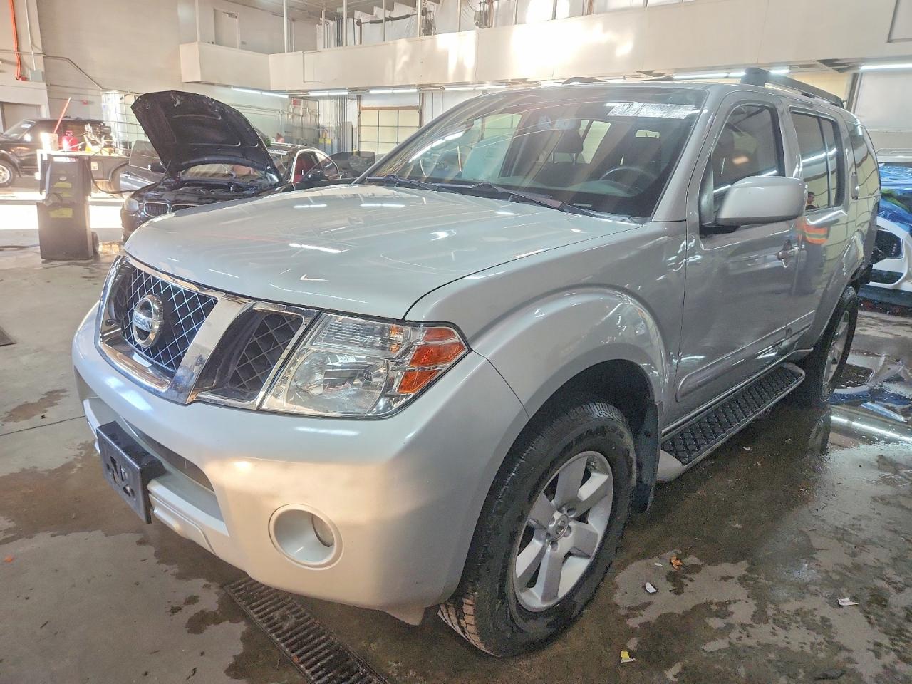 2012 NISSAN PATHFINDER