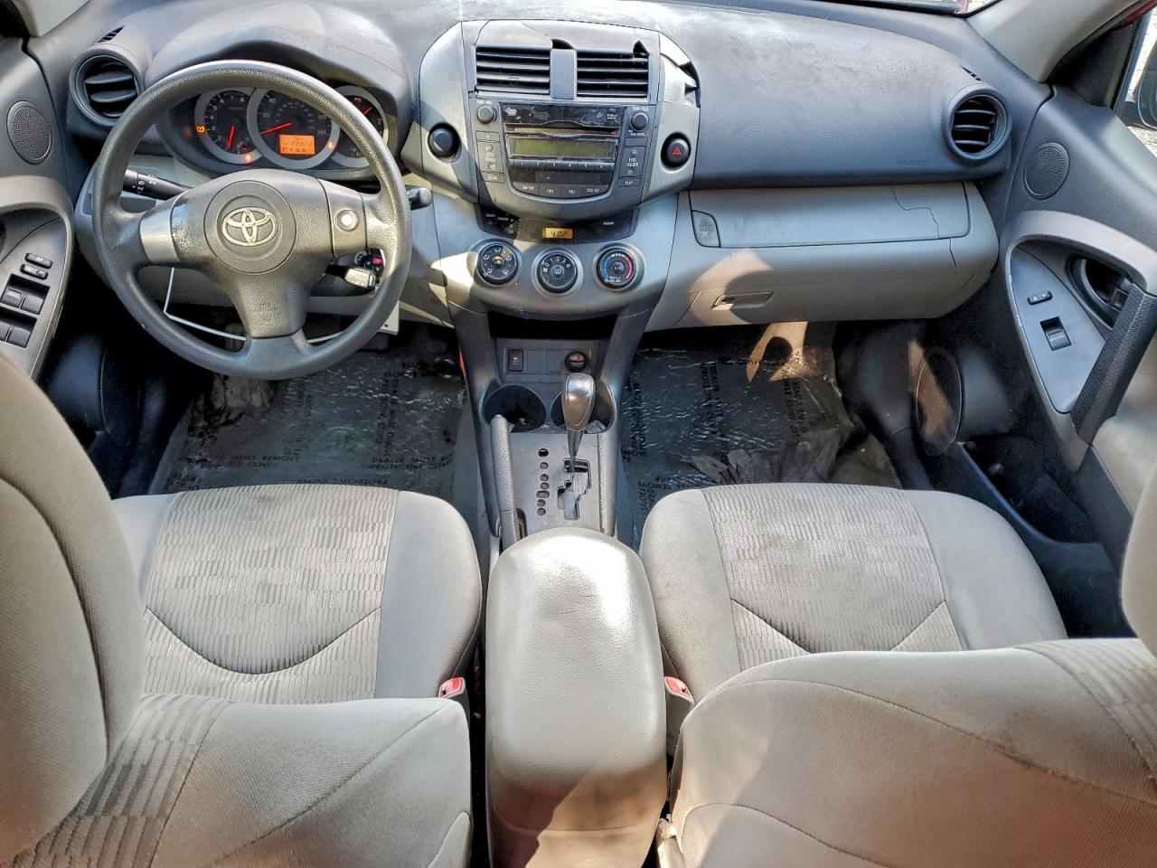 2011 TOYOTA RAV4 photo 8