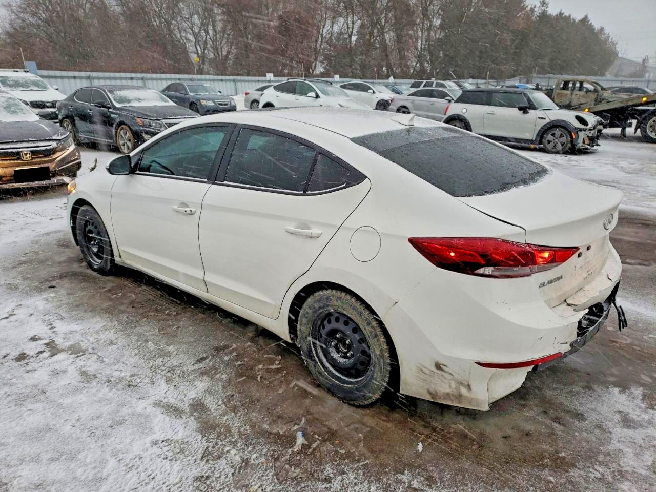 2018 HYUNDAI ELANTRA SEL photo 2