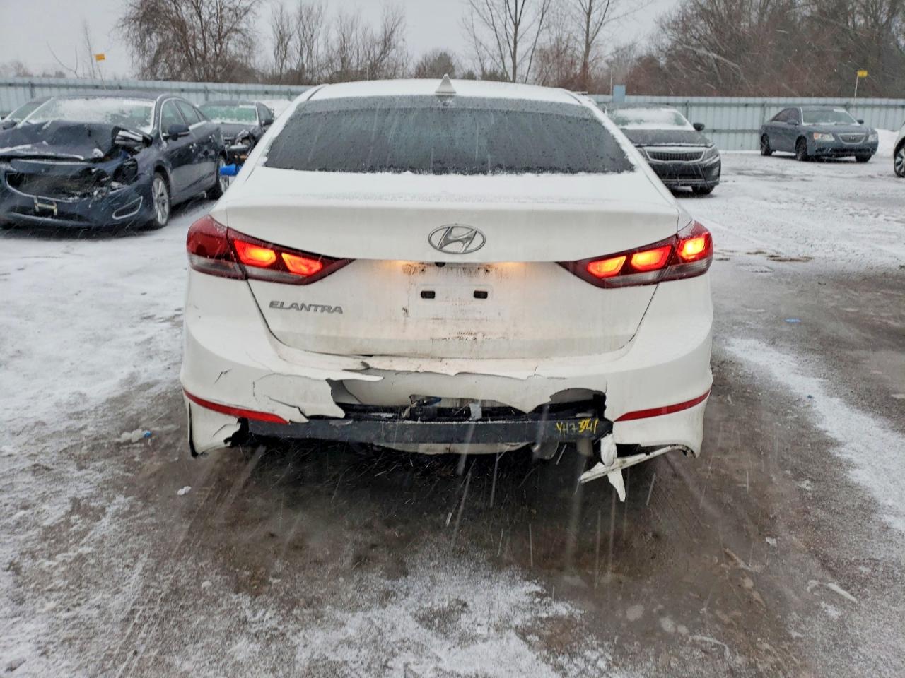 2018 HYUNDAI ELANTRA SEL photo 6