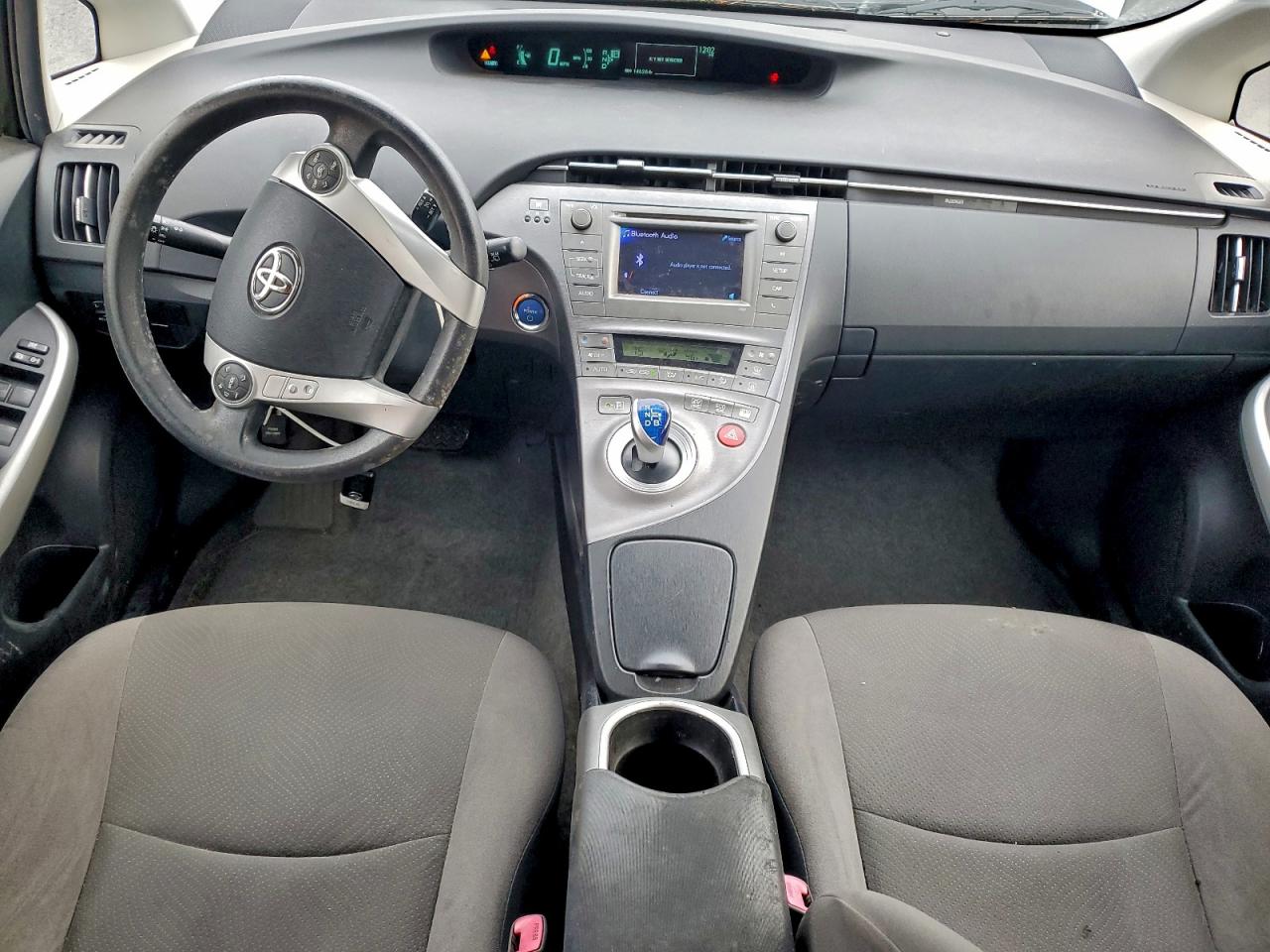 2013 TOYOTA PRIUS photo 8