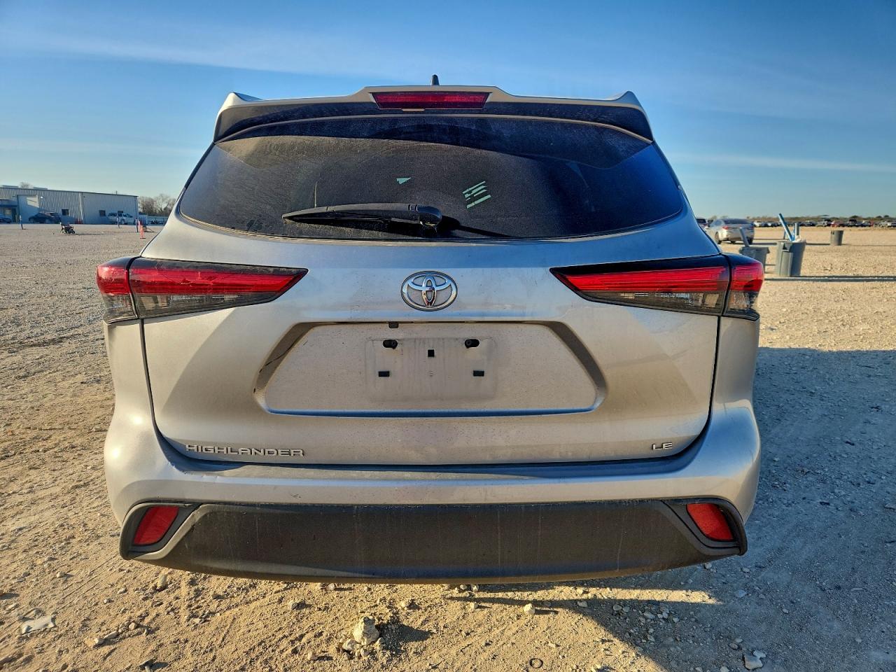 2023 TOYOTA HIGHLANDER L photo 6