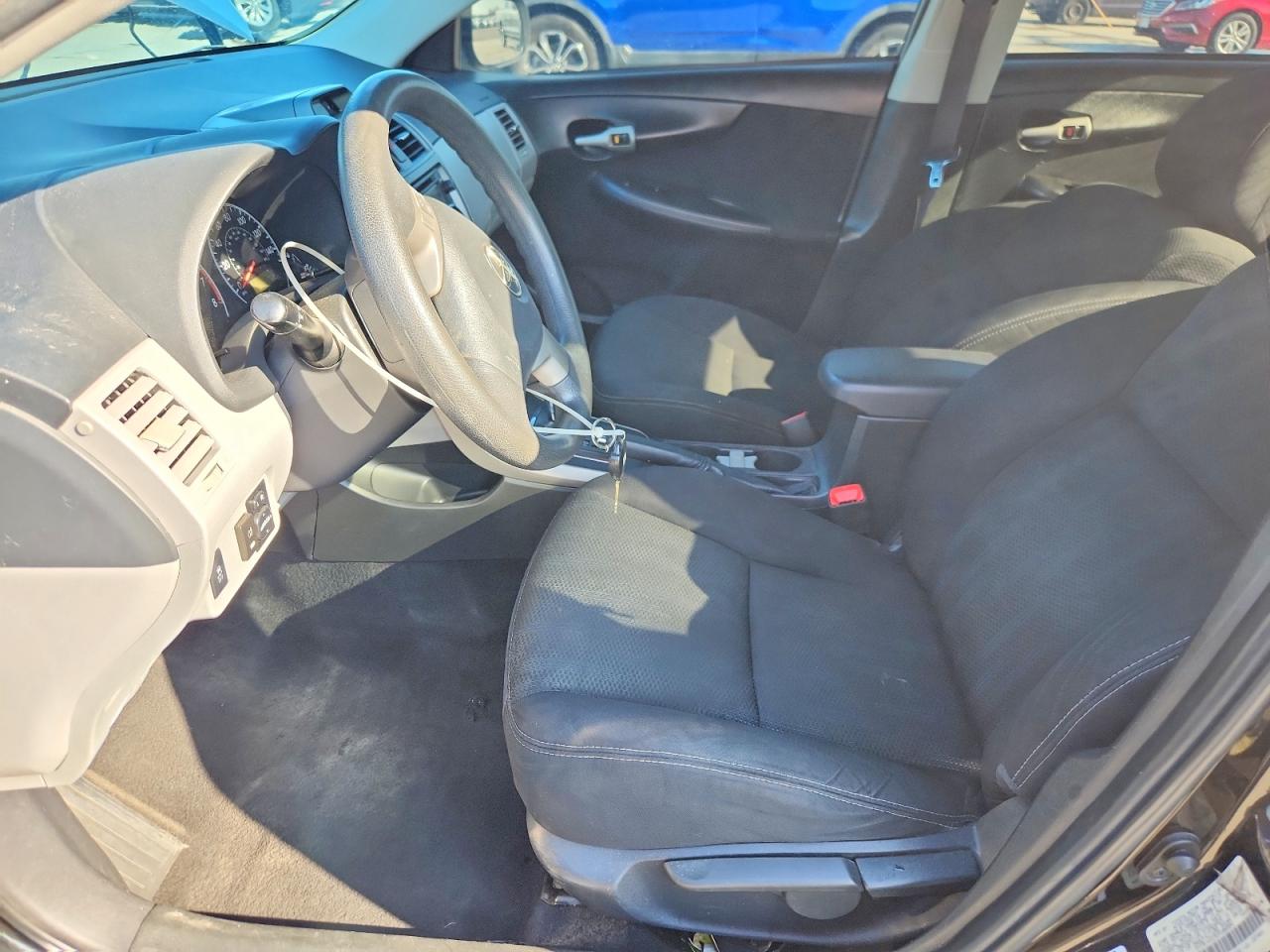 2013 TOYOTA COROLLA BASE photo 7