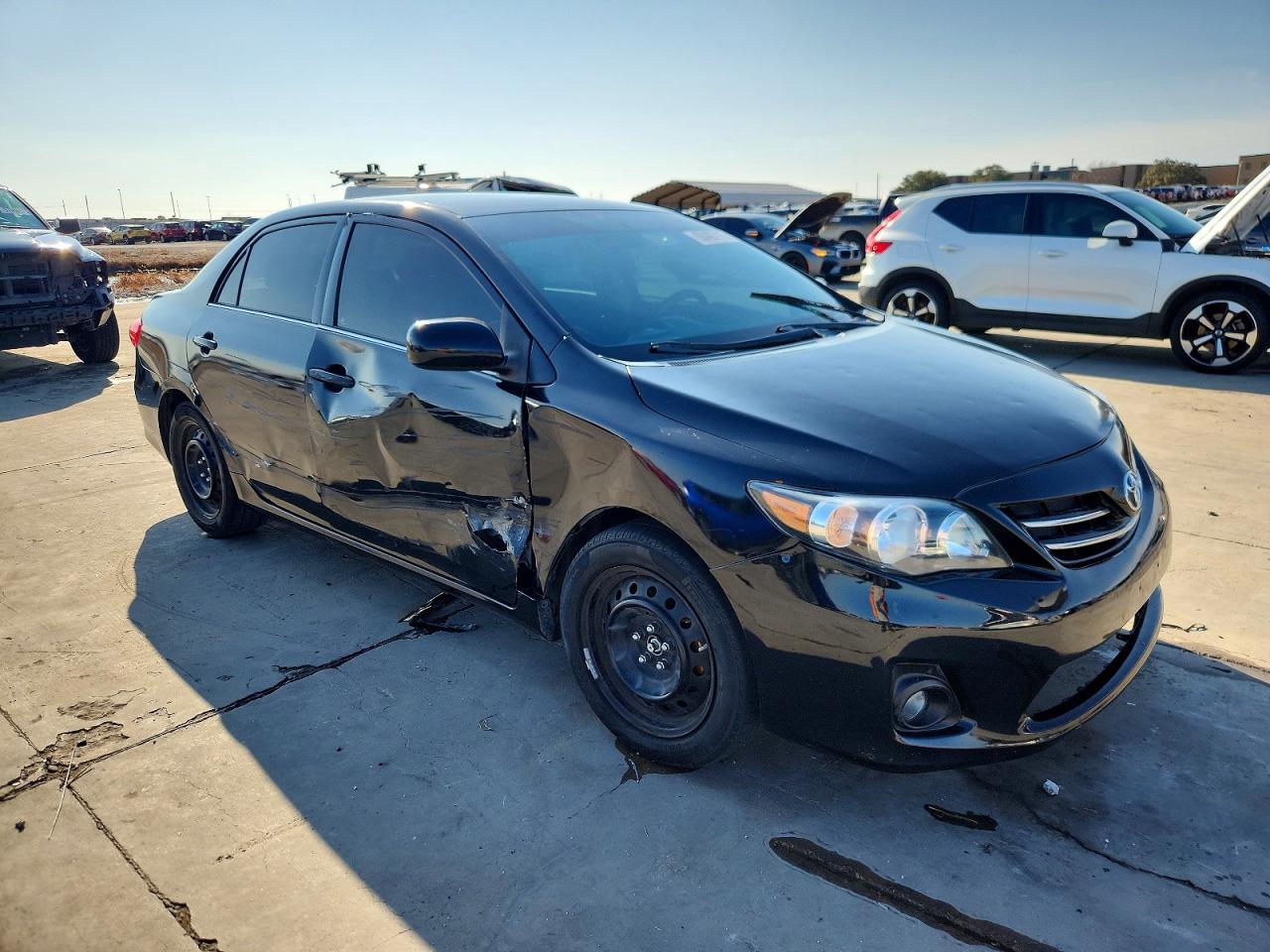 2013 TOYOTA COROLLA BASE photo 4
