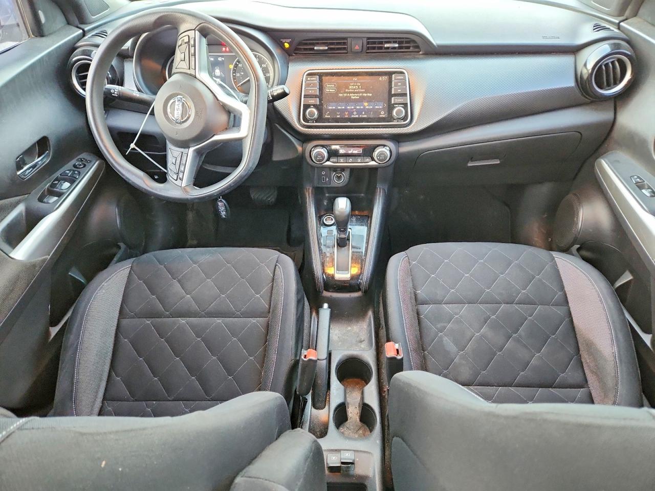 2019 NISSAN KICKS S photo 8