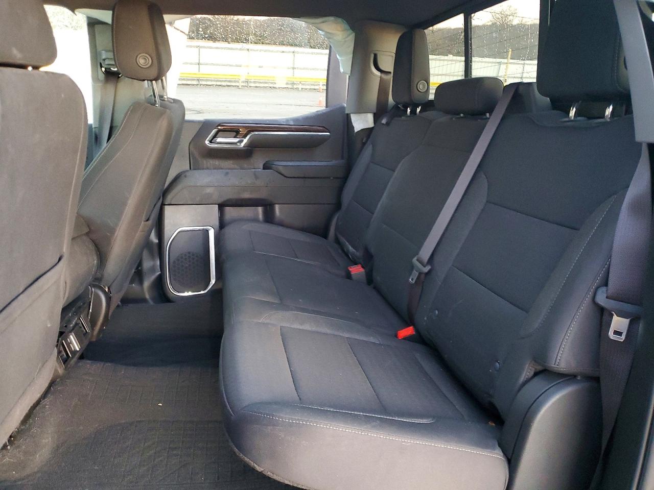 2024 CHEVROLET SILVERADO K1500 LT photo 10