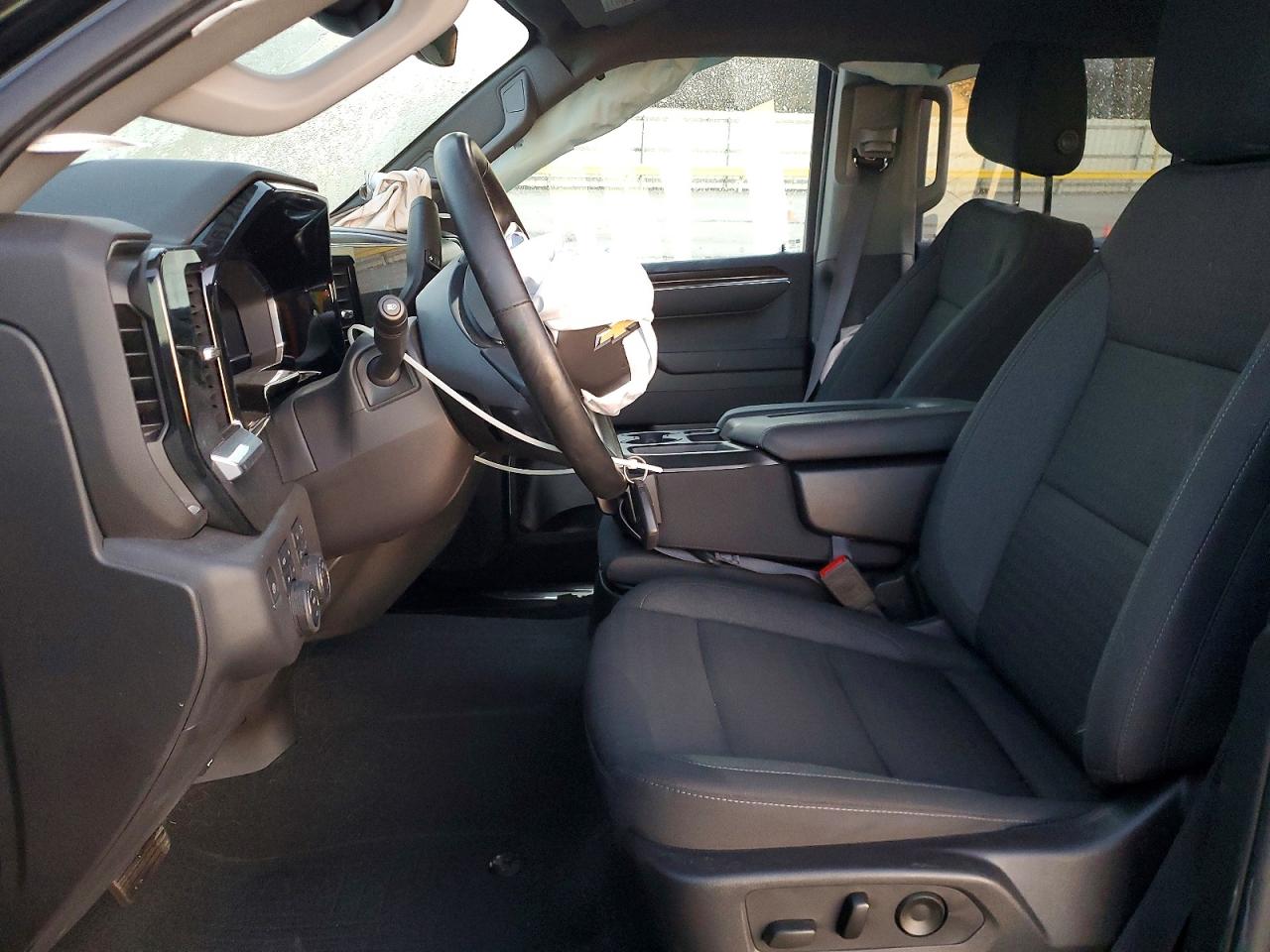 2024 CHEVROLET SILVERADO K1500 LT photo 7