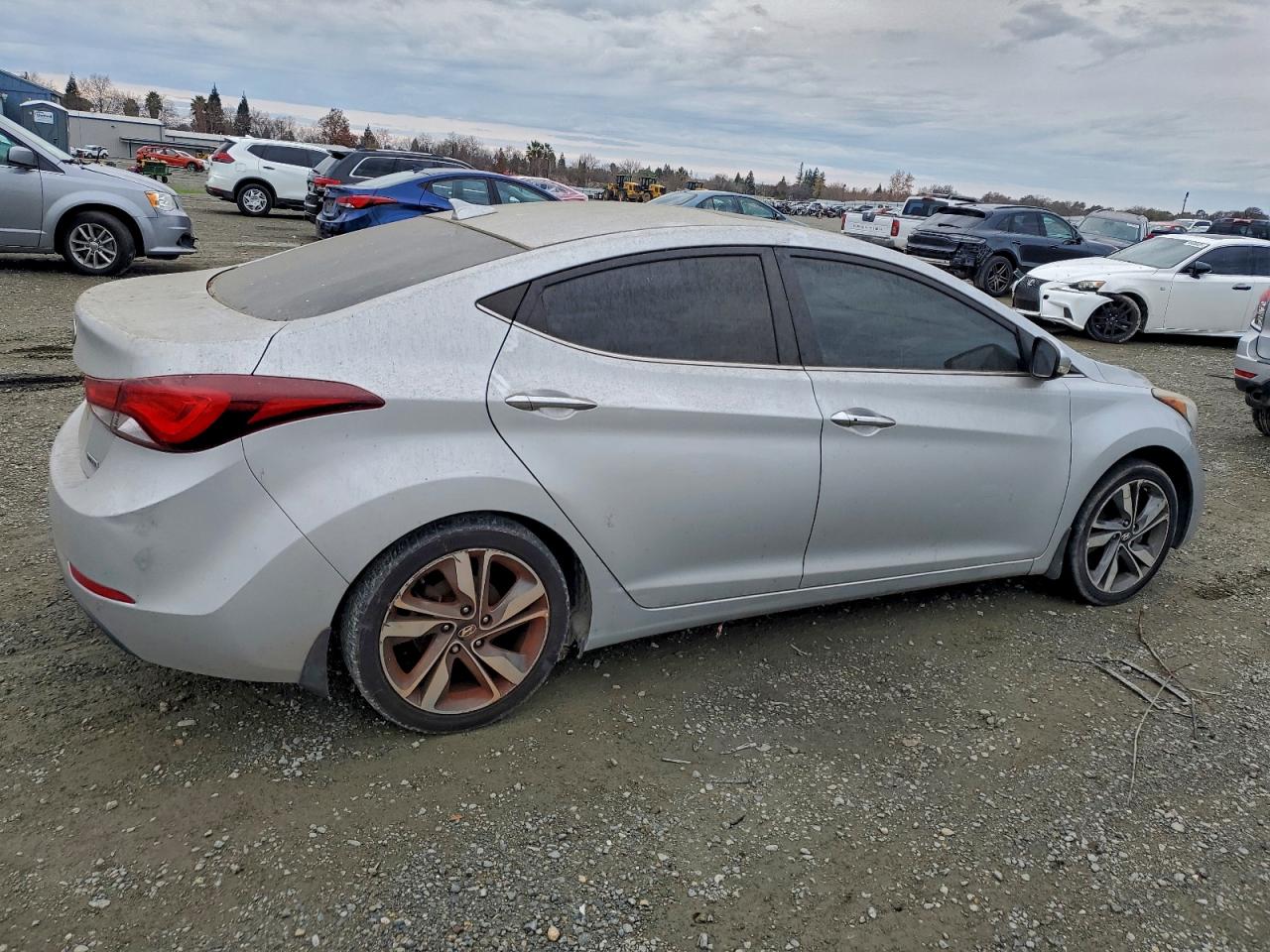 2015 HYUNDAI ELANTRA SE photo 3