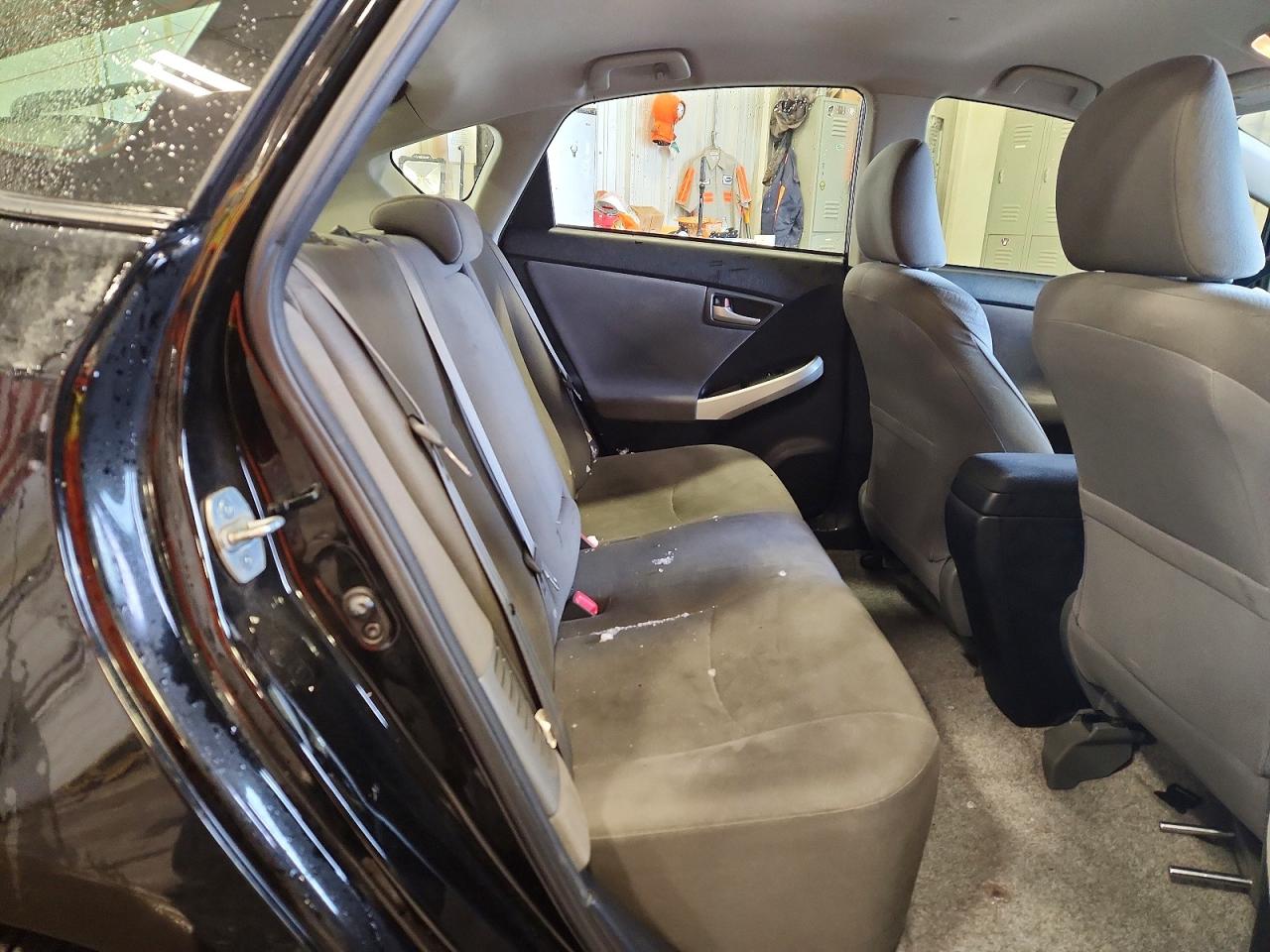 2013 TOYOTA PRIUS photo 10