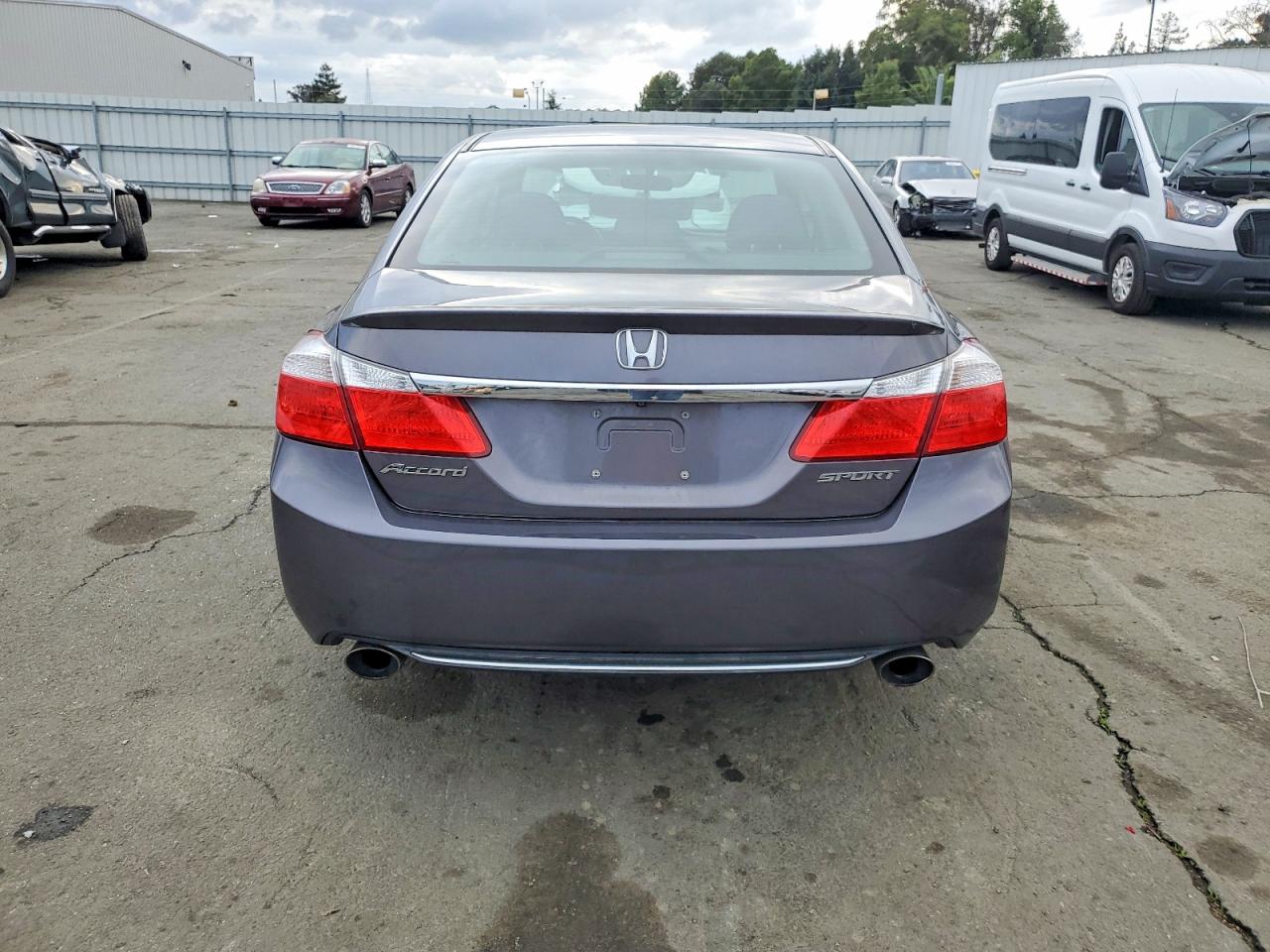 2015 HONDA ACCORD SPORT photo 16