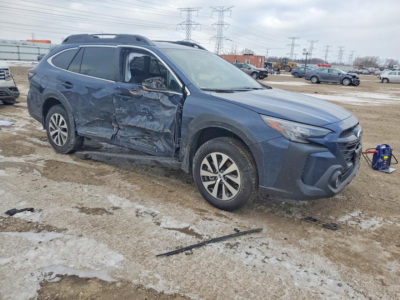 2025 SUBARU OUTBACK PREMIUM photo 4