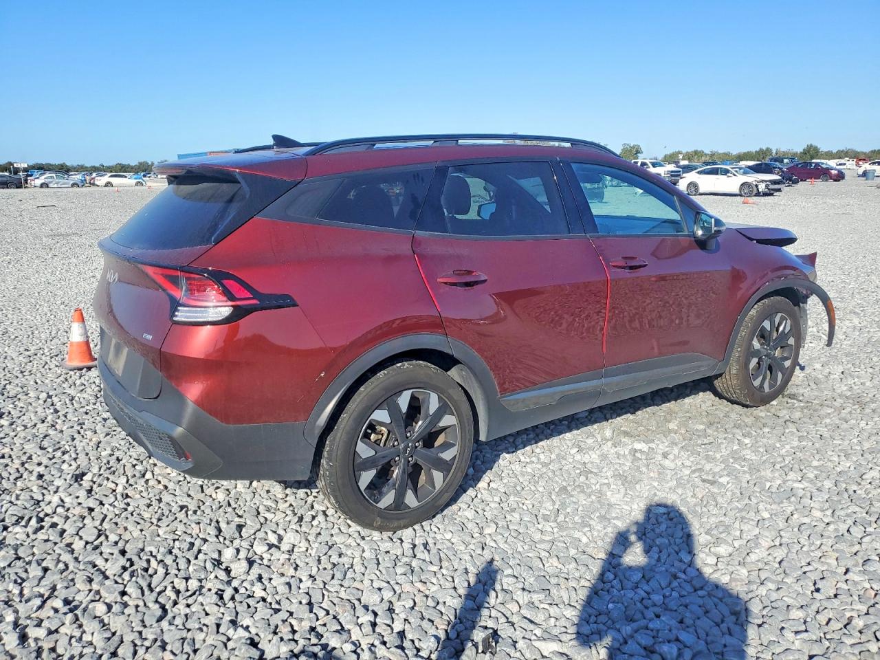 2023 KIA SPORTAGE X LINE photo 3