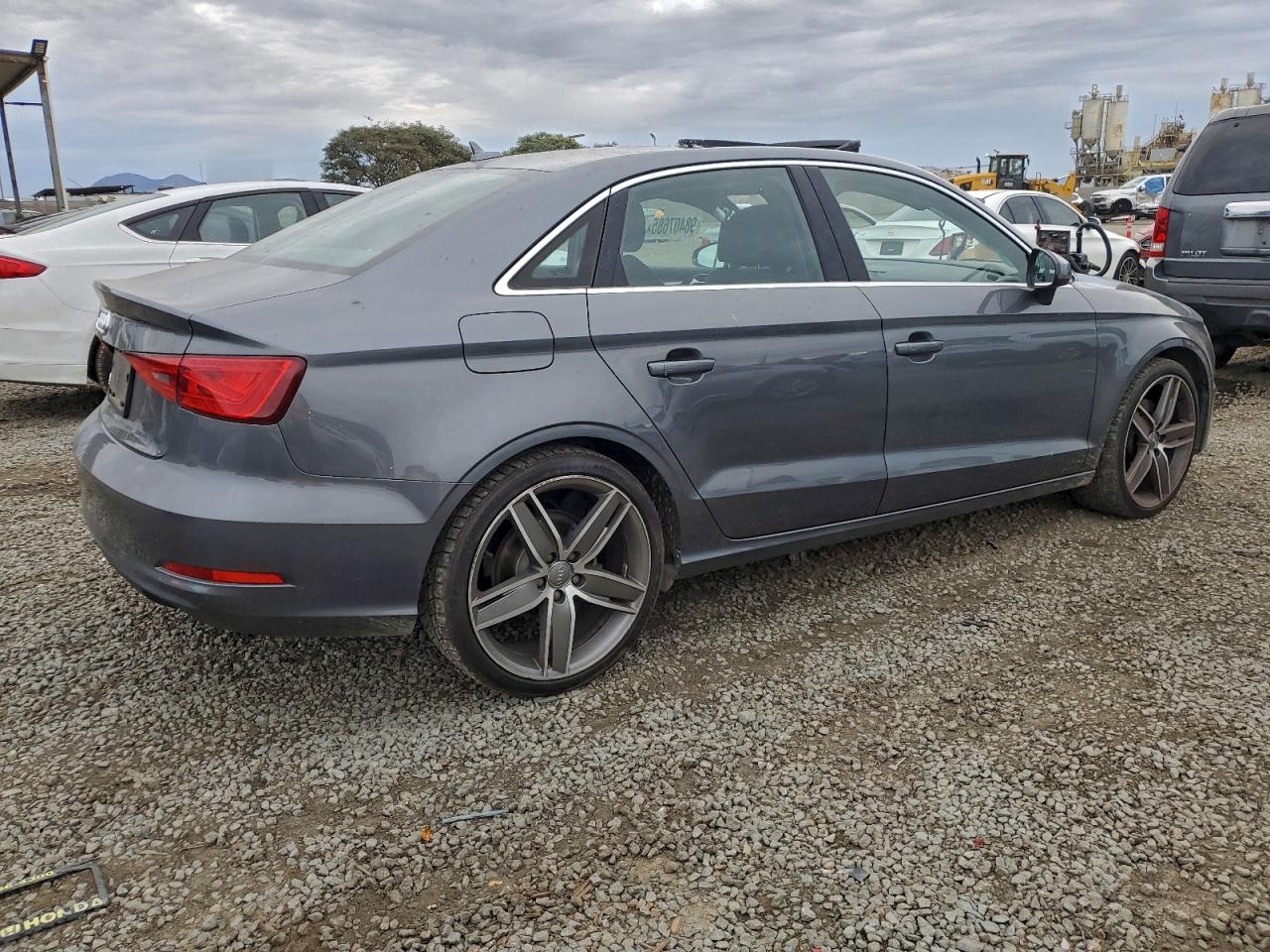 2015 AUDI A3 PREMIUM PLUS photo 3