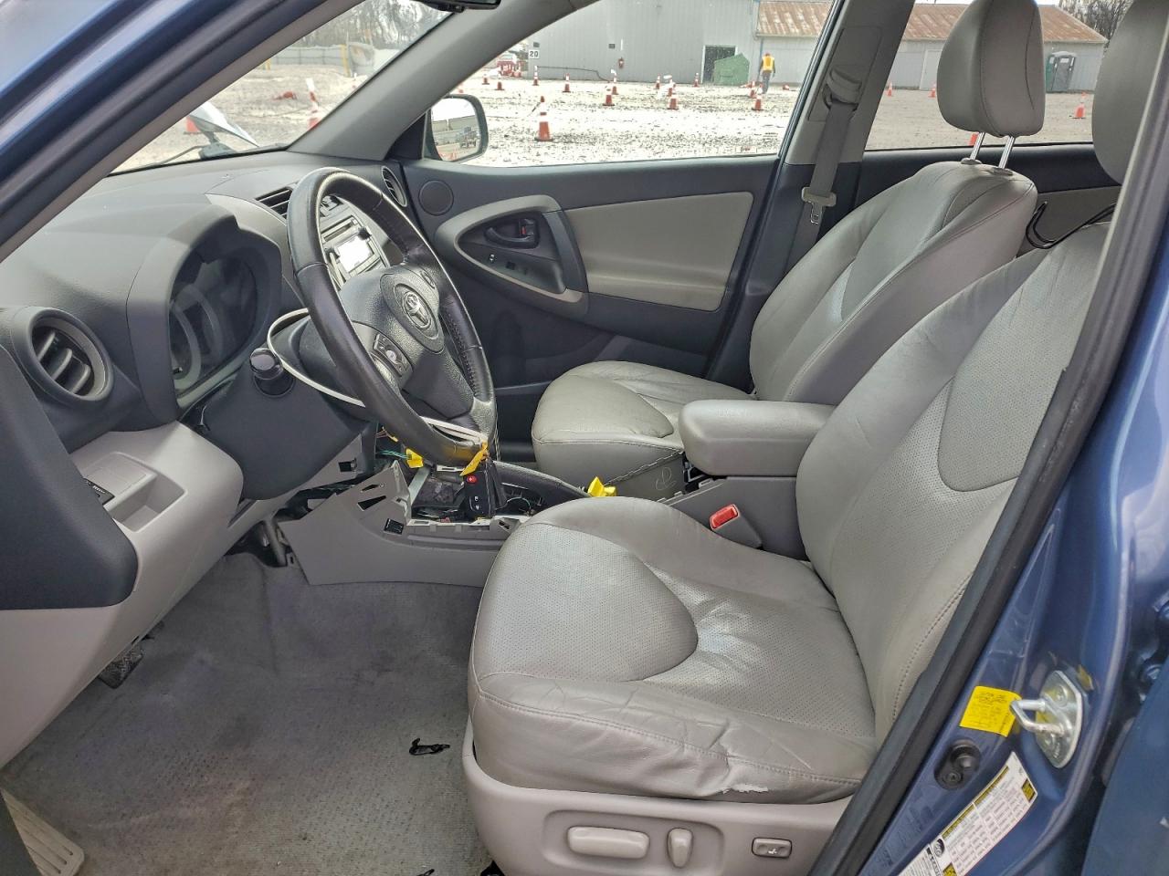 2012 TOYOTA RAV4 LIMITED photo 7
