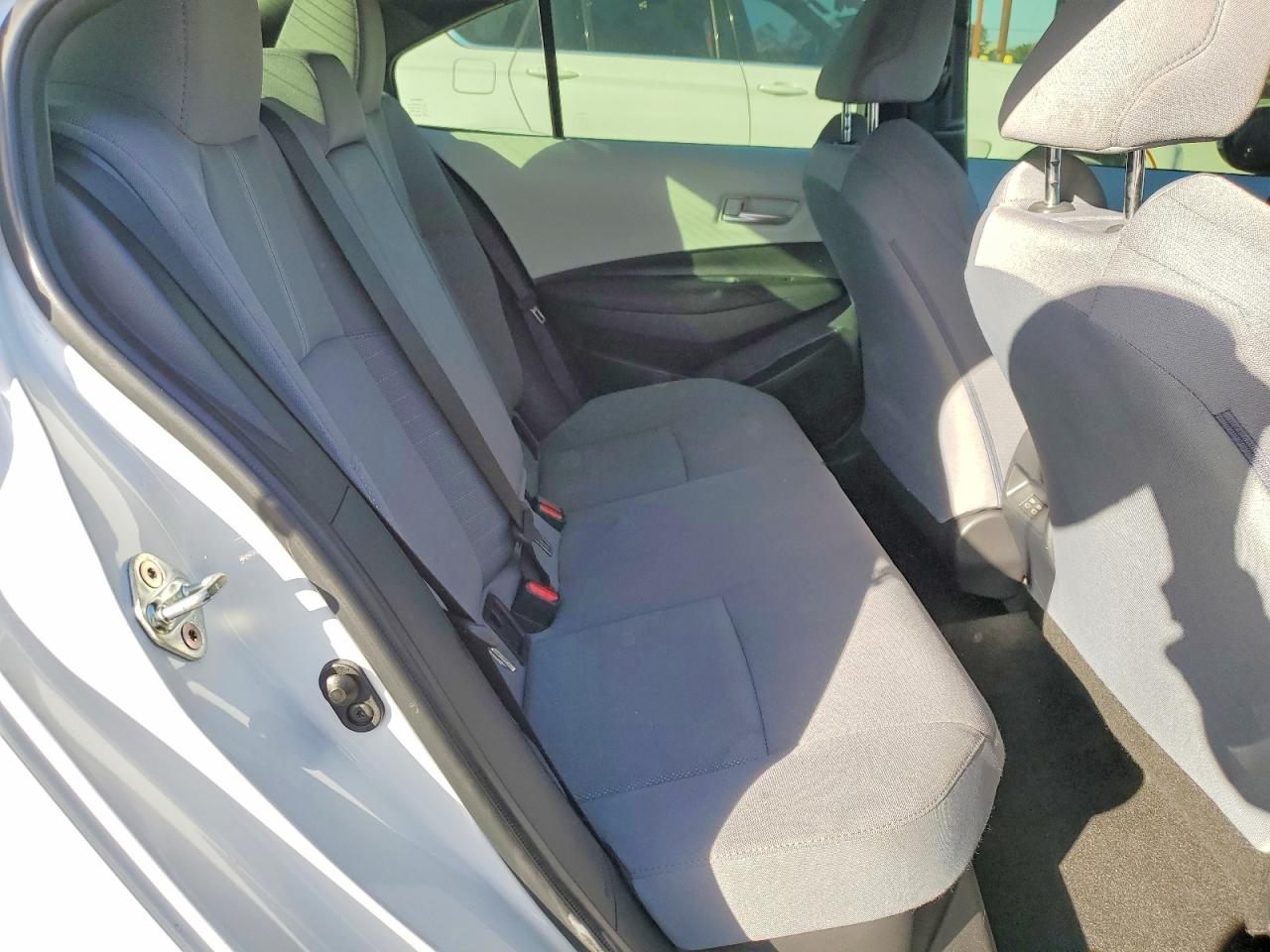 2024 TOYOTA COROLLA LE photo 10