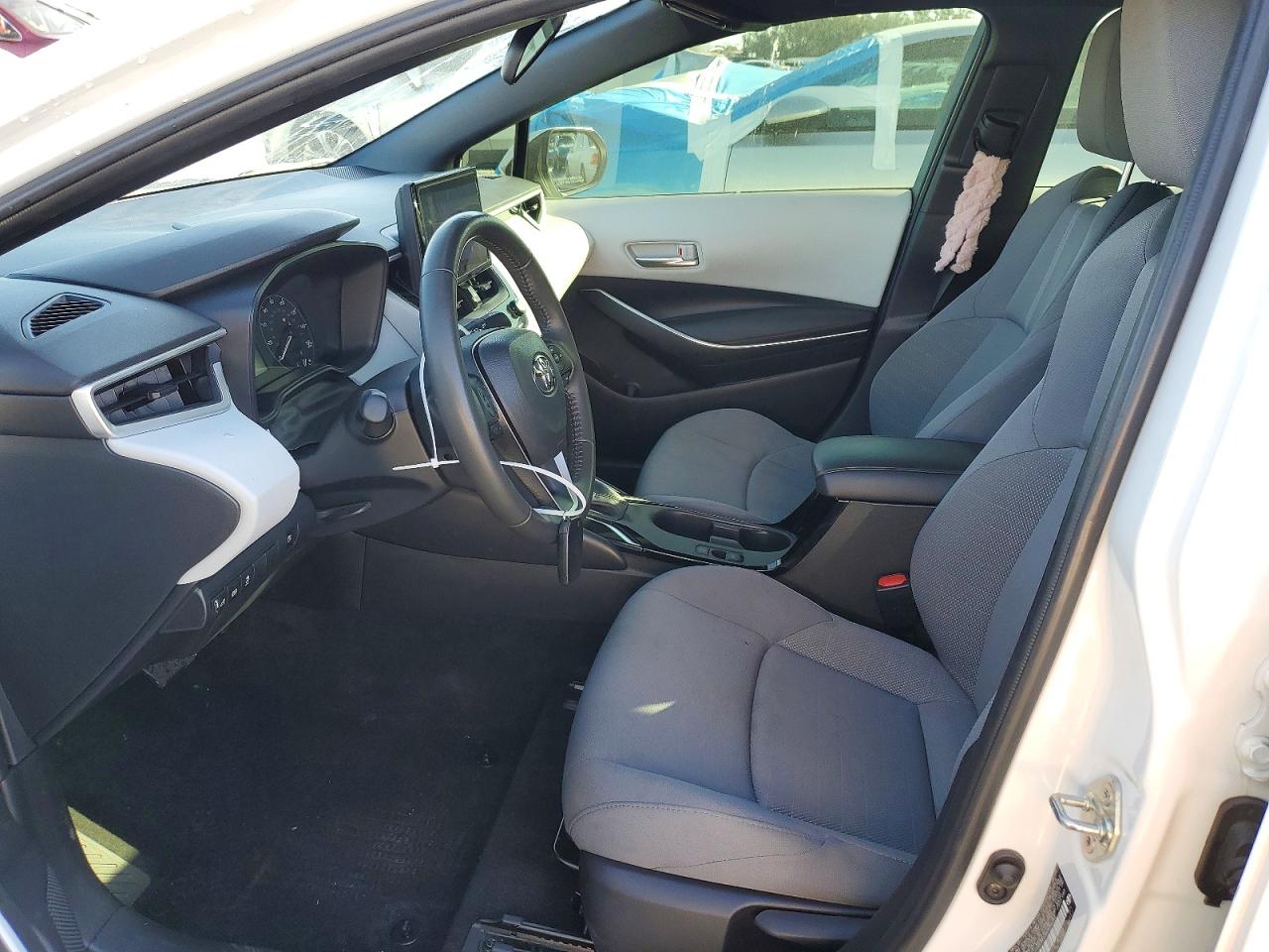 2024 TOYOTA COROLLA LE photo 7