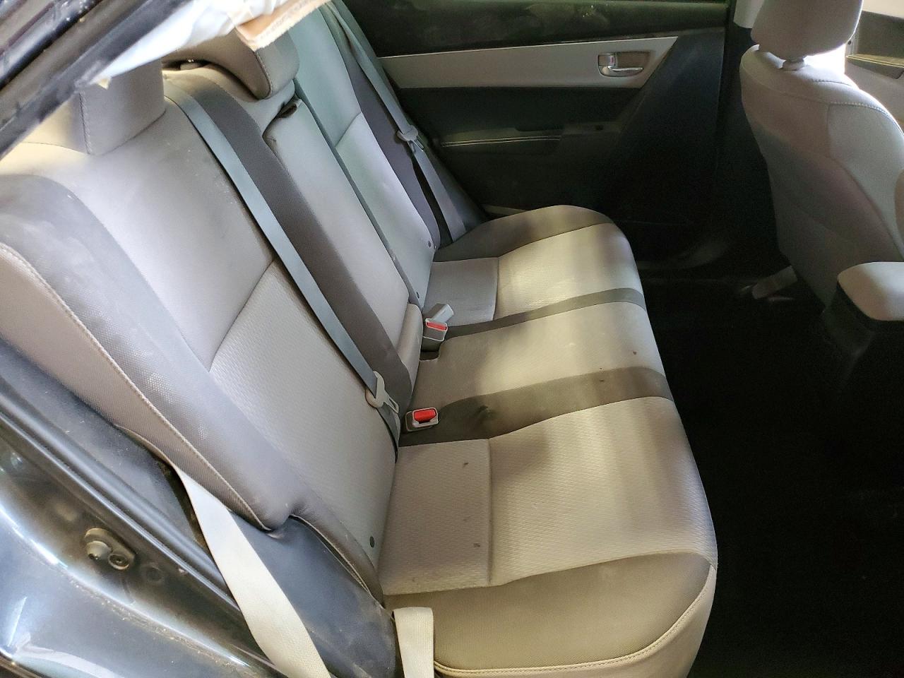 2017 TOYOTA COROLLA LE photo 10