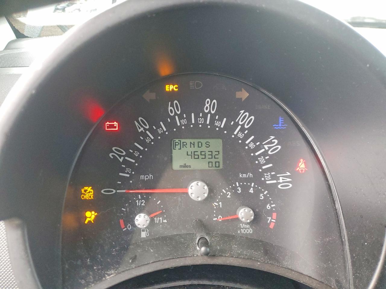 2005 VOLKSWAGEN NEW BEETLE GL photo 9
