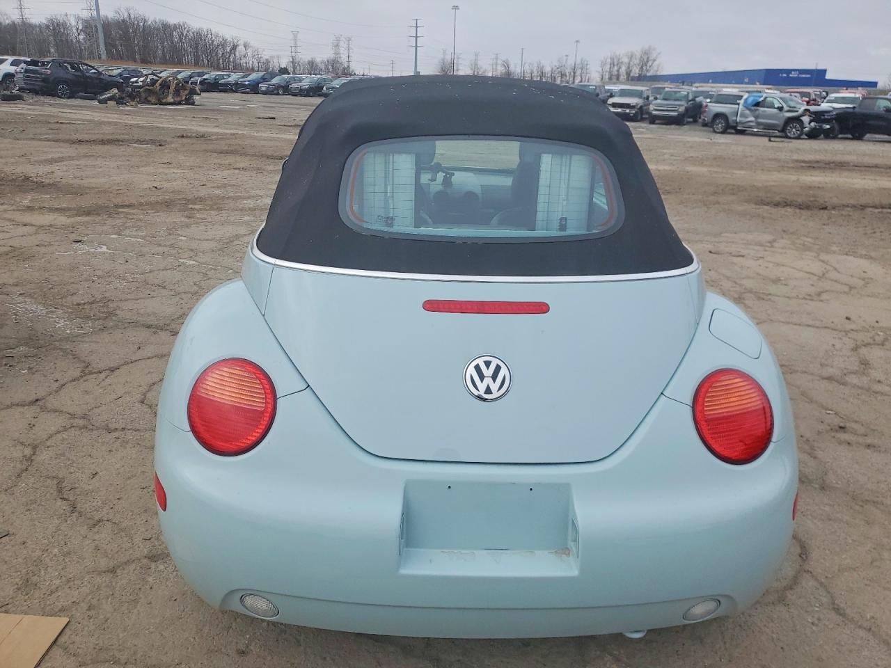 2005 VOLKSWAGEN NEW BEETLE GL photo 6