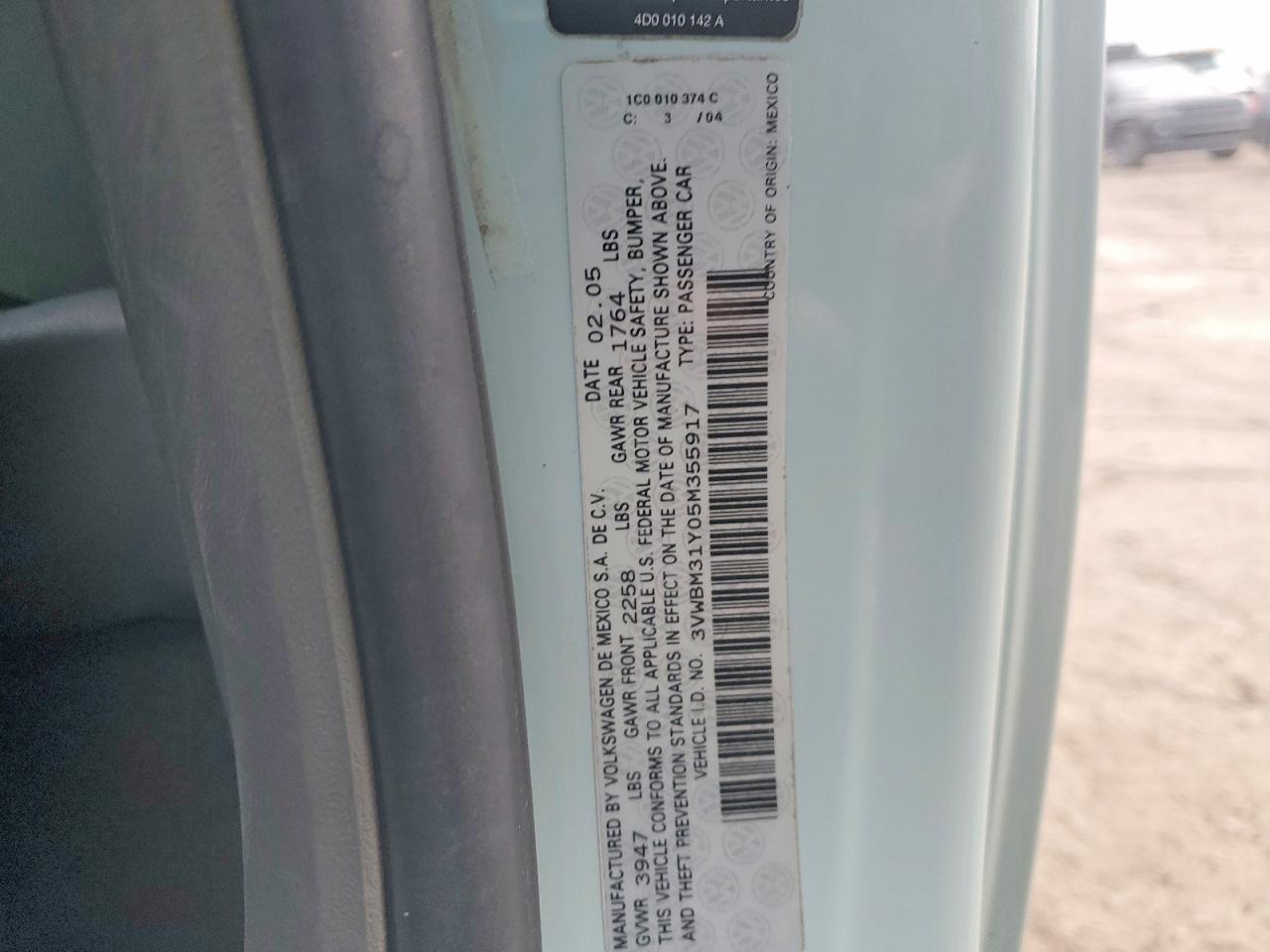 2005 VOLKSWAGEN NEW BEETLE GL photo 12