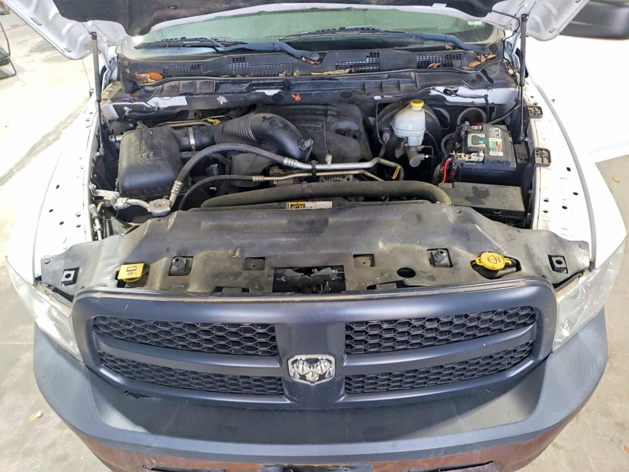 2016 RAM 1500 ST photo 11