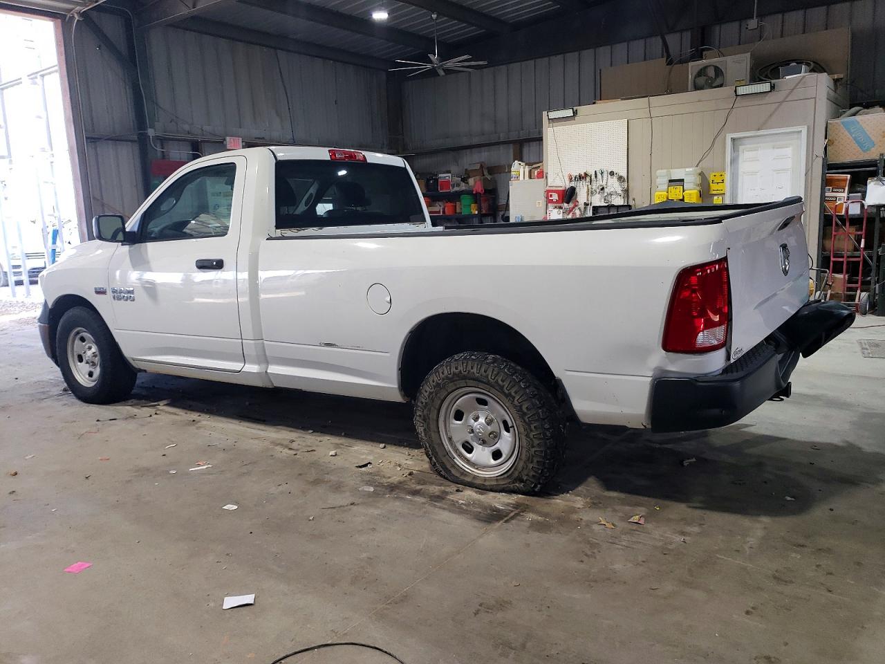 2016 RAM 1500 ST photo 2