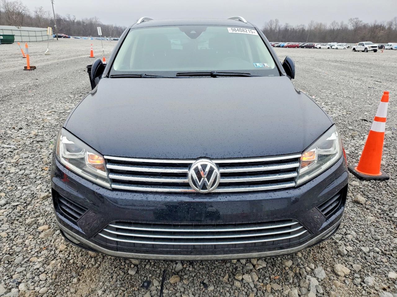 2016 VOLKSWAGEN TOUAREG SPORT photo 5