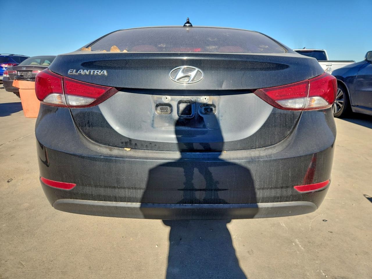 2016 HYUNDAI ELANTRA SE photo 6