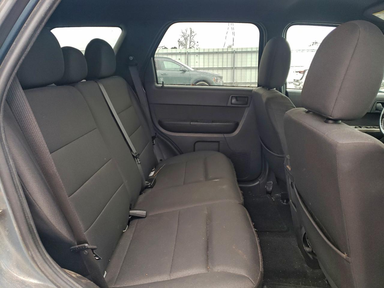 2011 FORD ESCAPE XLT photo 11