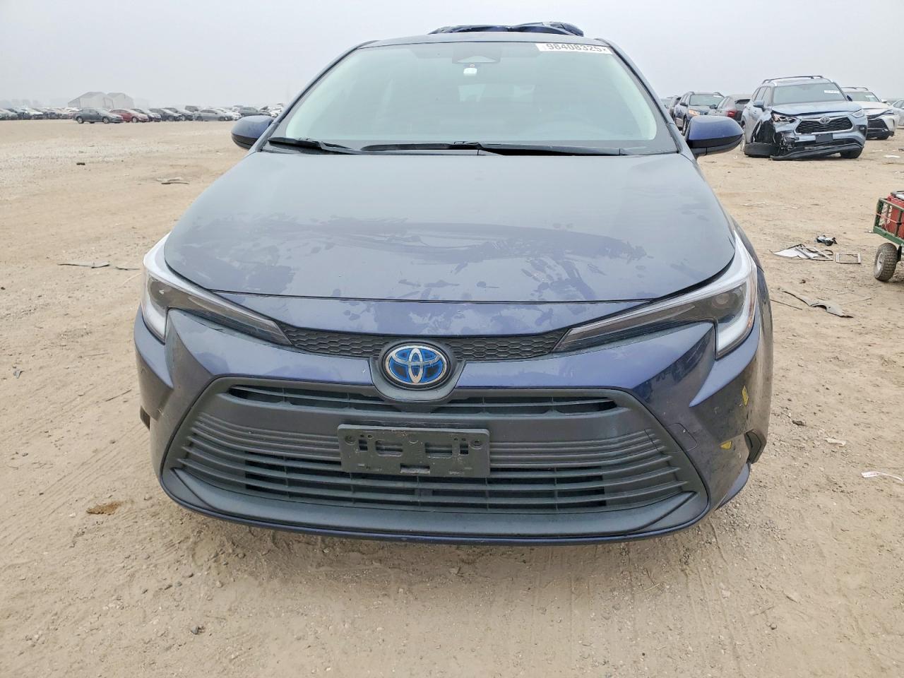 2025 TOYOTA COROLLA LE photo 5