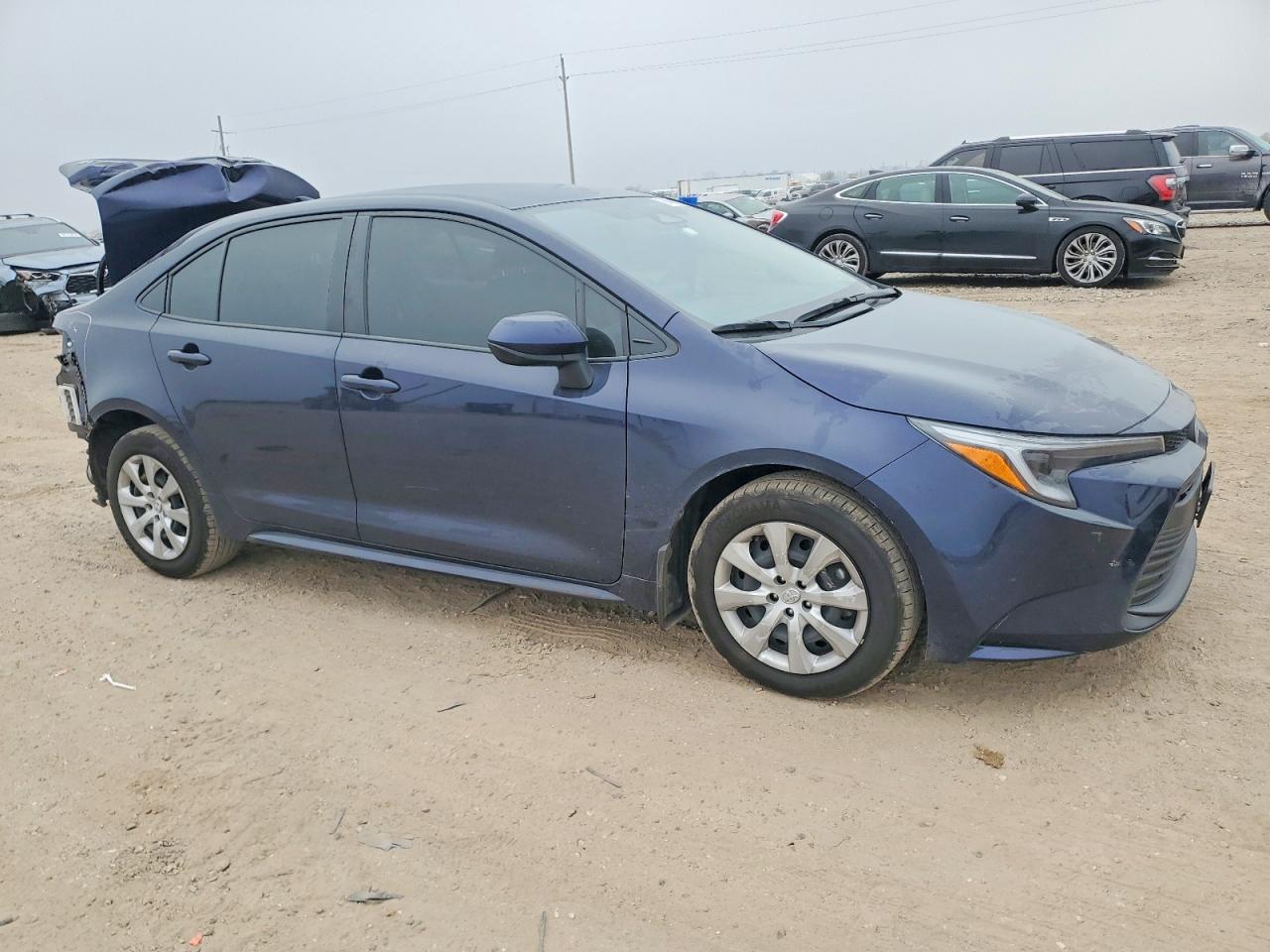 2025 TOYOTA COROLLA LE photo 4