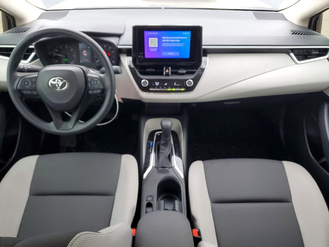 2025 TOYOTA COROLLA LE photo 8