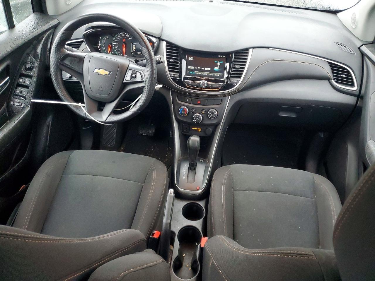 2017 CHEVROLET TRAX LS photo 8