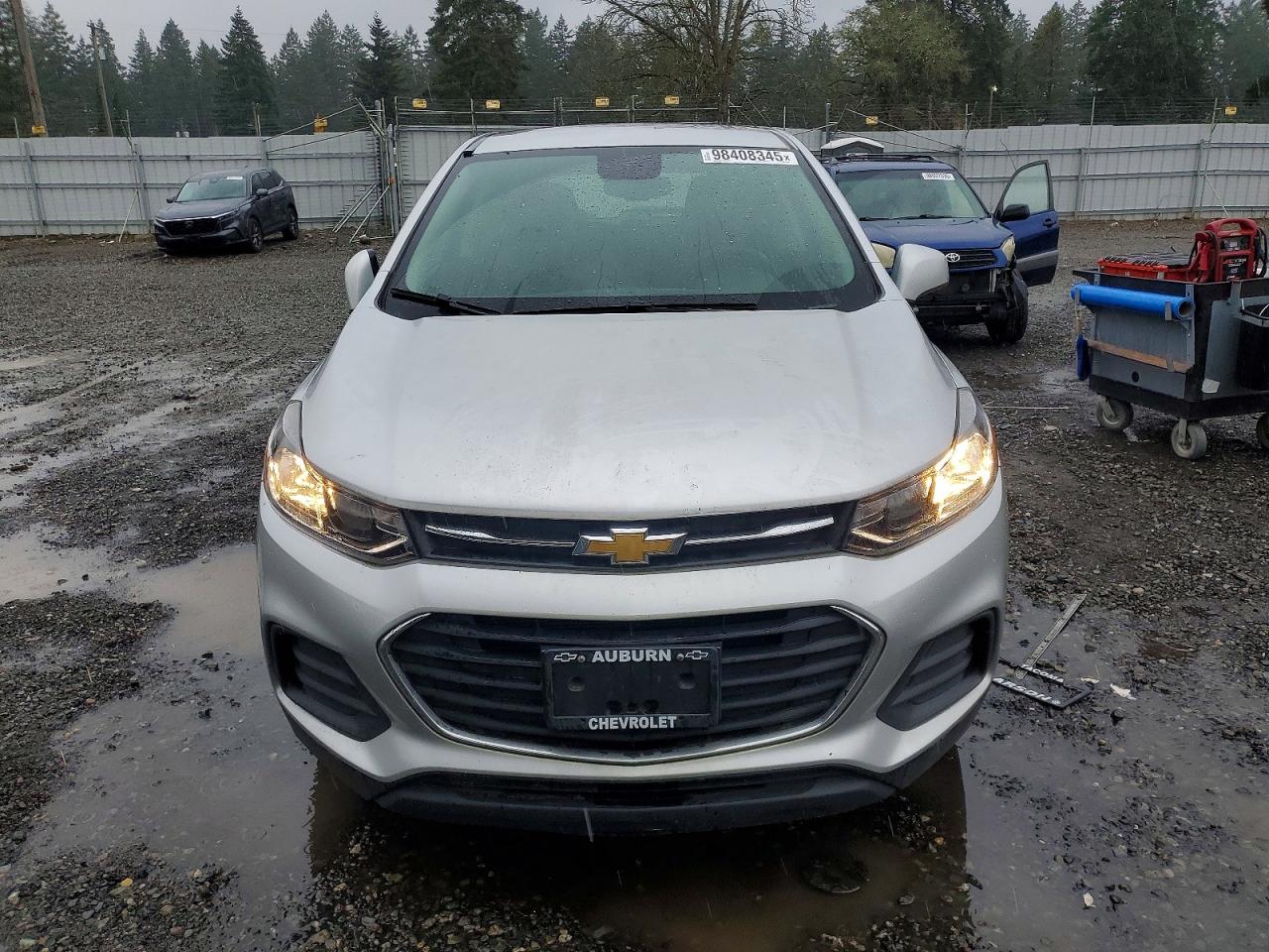 2017 CHEVROLET TRAX LS photo 5