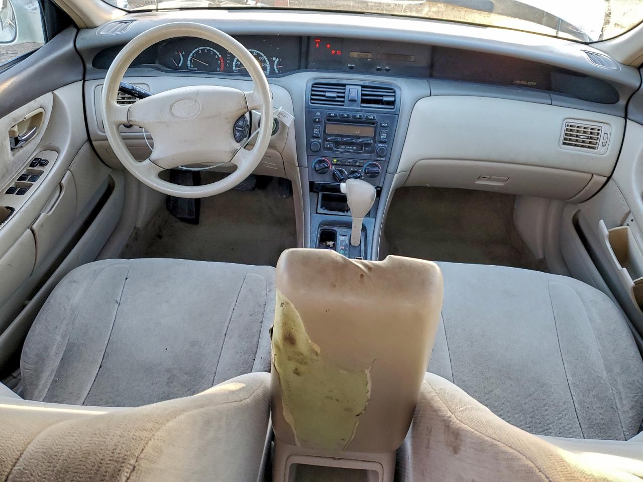 2000 TOYOTA AVALON XL photo 8