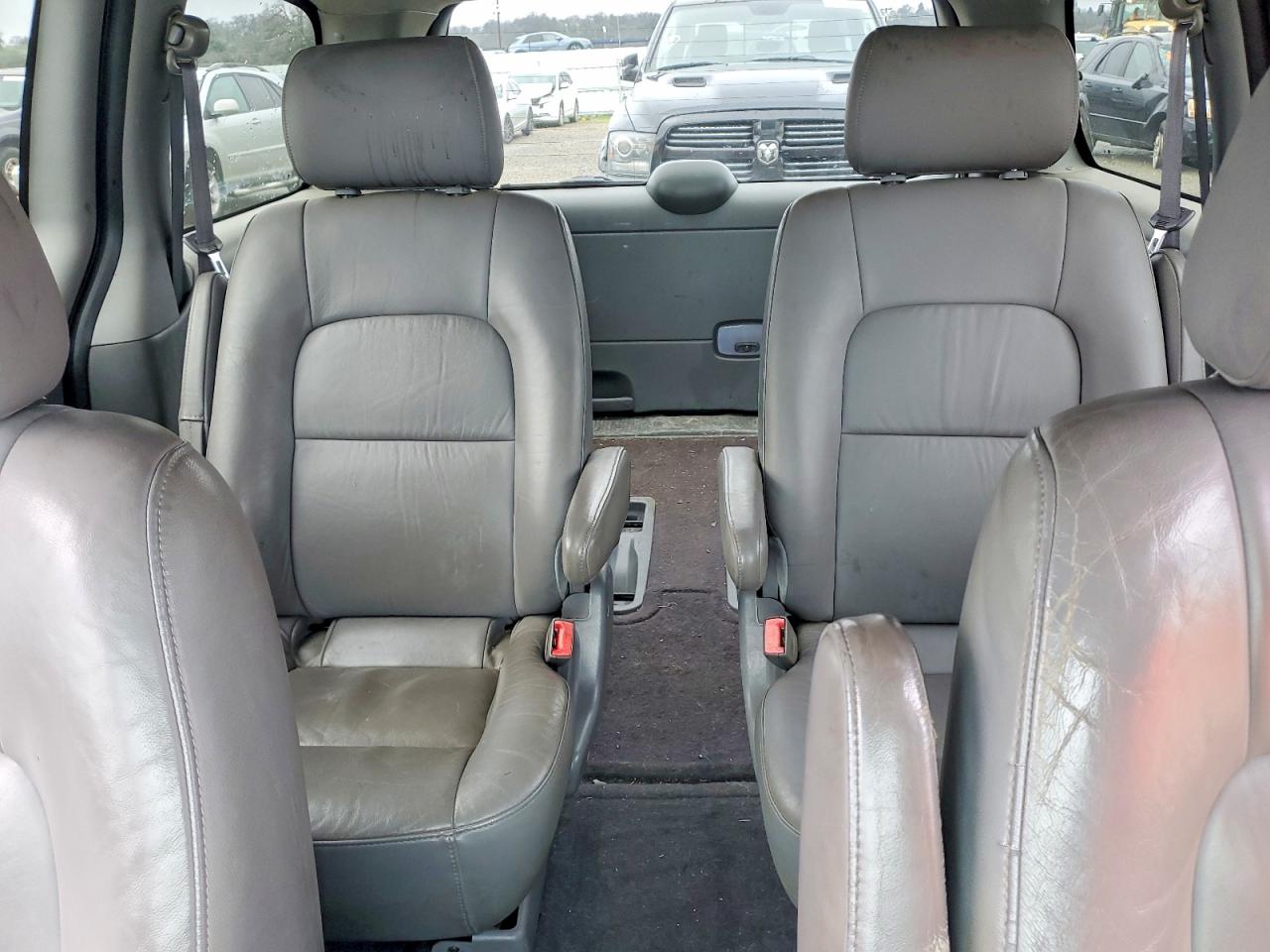 2003 KIA SEDONA EX photo 10