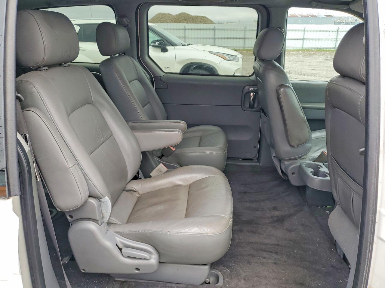 2003 KIA SEDONA EX photo 11