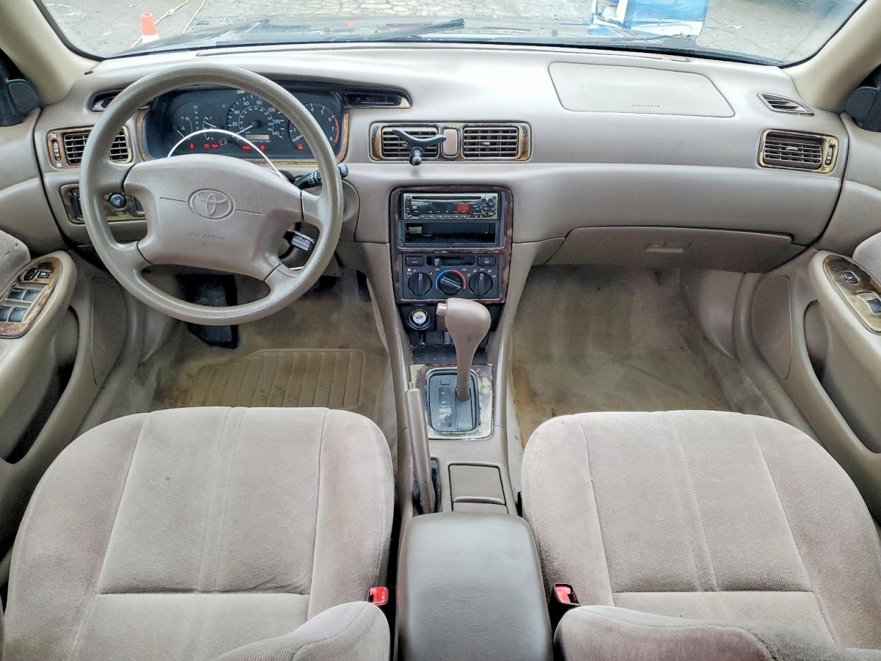 1999 TOYOTA CAMRY CE photo 8