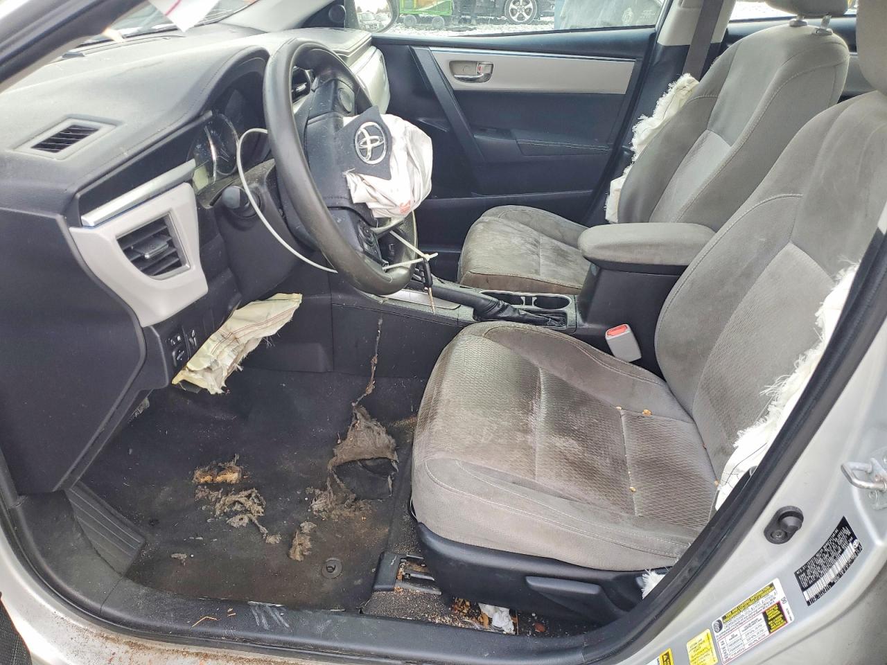2014 TOYOTA COROLLA L photo 7