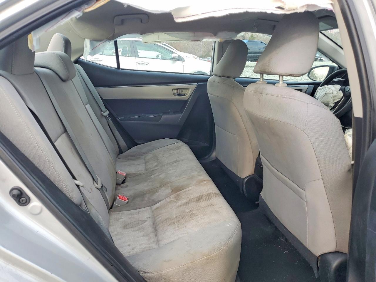 2014 TOYOTA COROLLA L photo 10