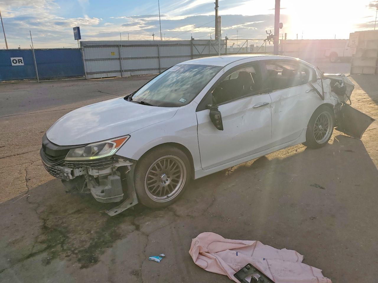 2017 HONDA ACCORD