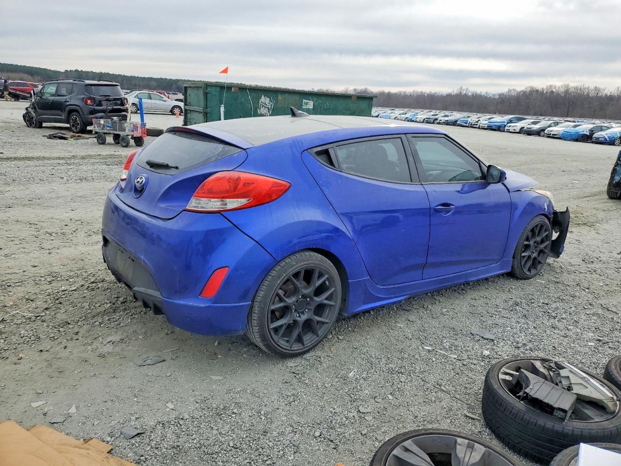 2012 HYUNDAI VELOSTER photo 3