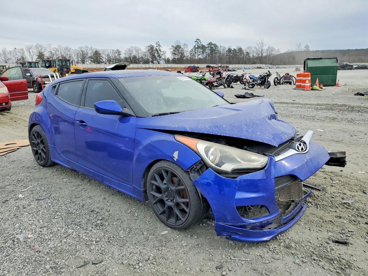 2012 HYUNDAI VELOSTER photo 4