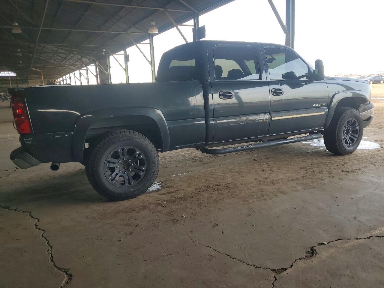 2003 CHEVROLET SILVERADO C1500 HEAVY DUTY photo 3